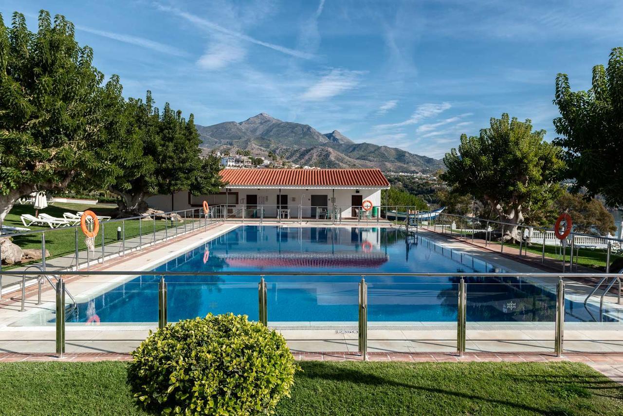 Hotel Parador de Nerja Exterior foto